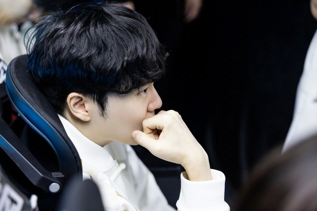 LPL will have a separate practice team, but IG's match starts before this lineup is used