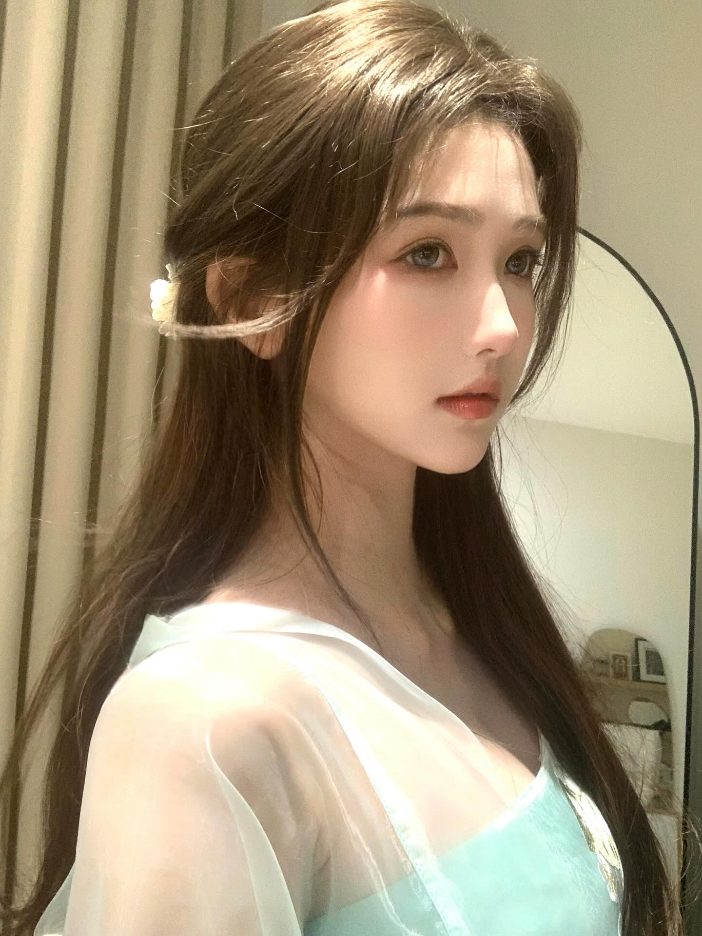 Even traditional-style cosplay is very attractive