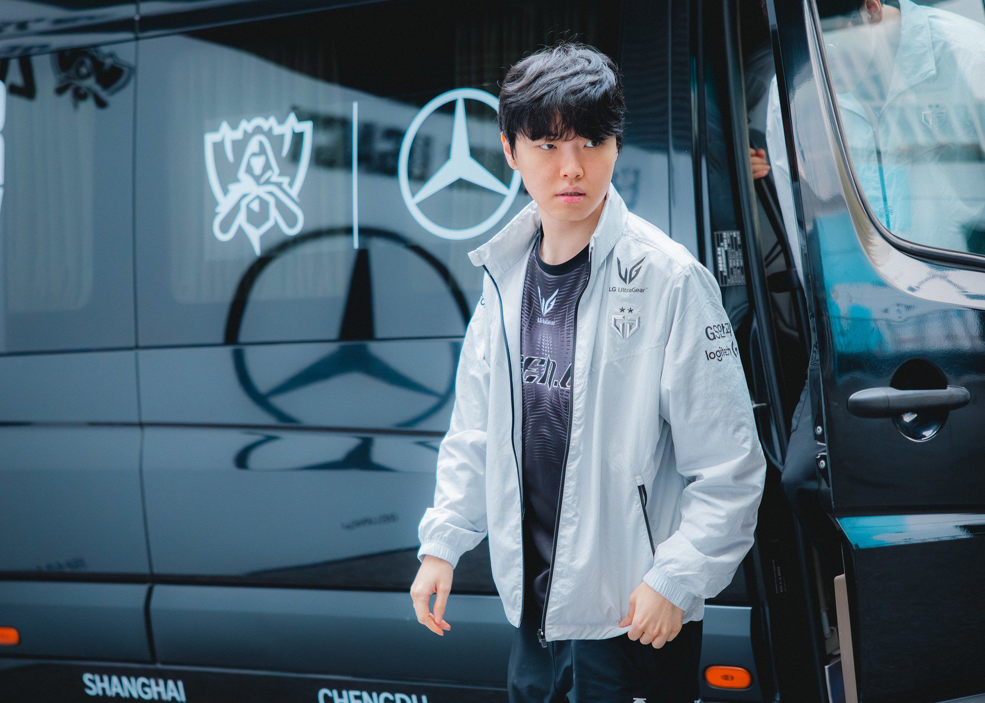 Chovy has been eliminated from Worlds, but the community has discovered a special 'aura' around this player.