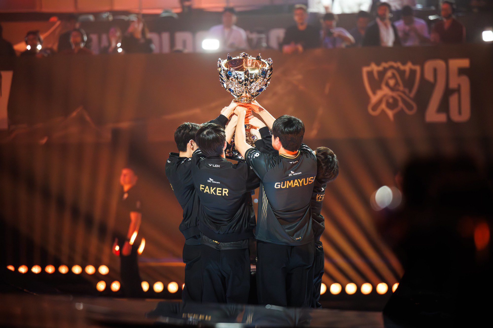 T1 is mentioned as the reigning champion of Worlds.