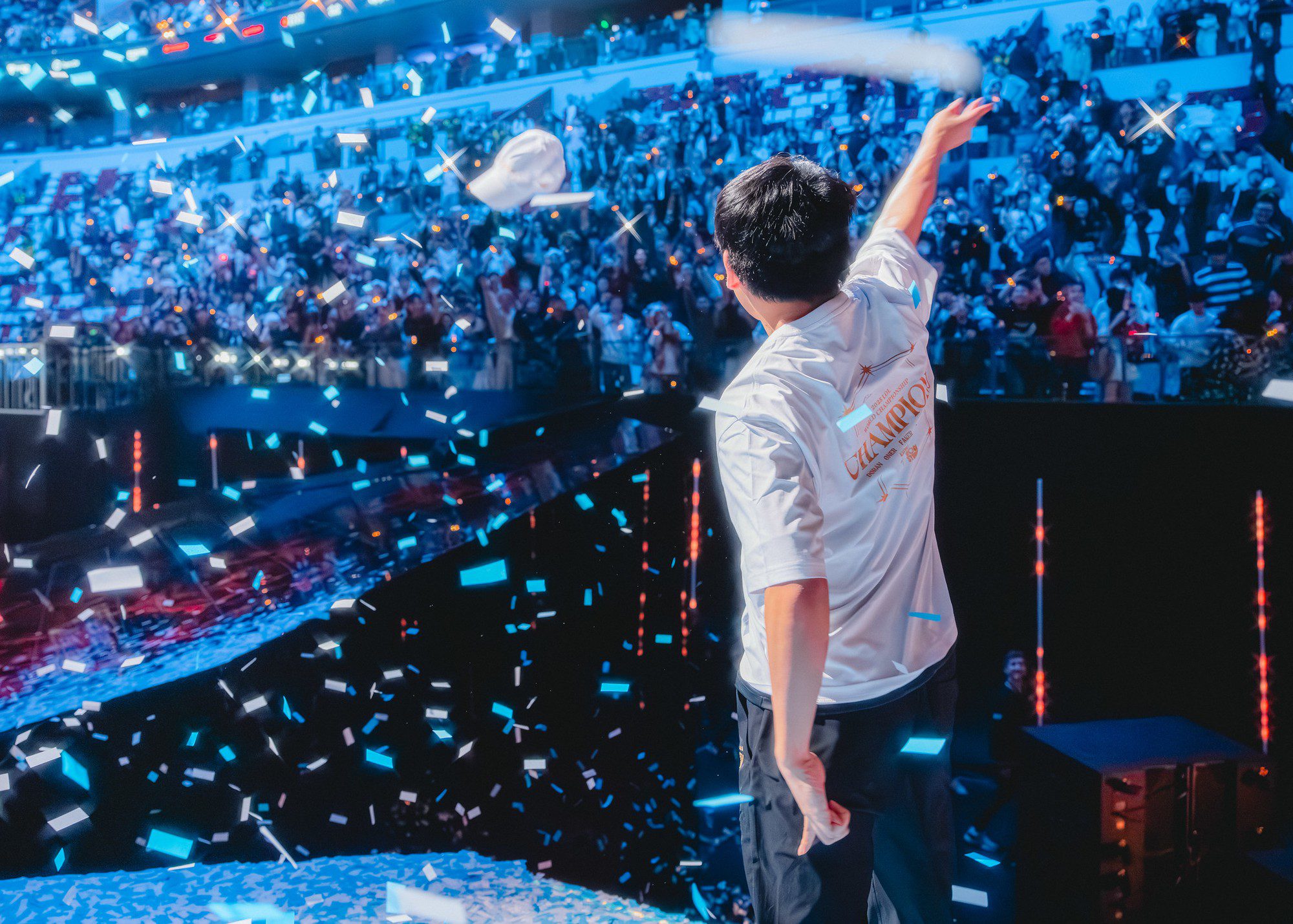 Gumayusi has officially parted ways with T1.