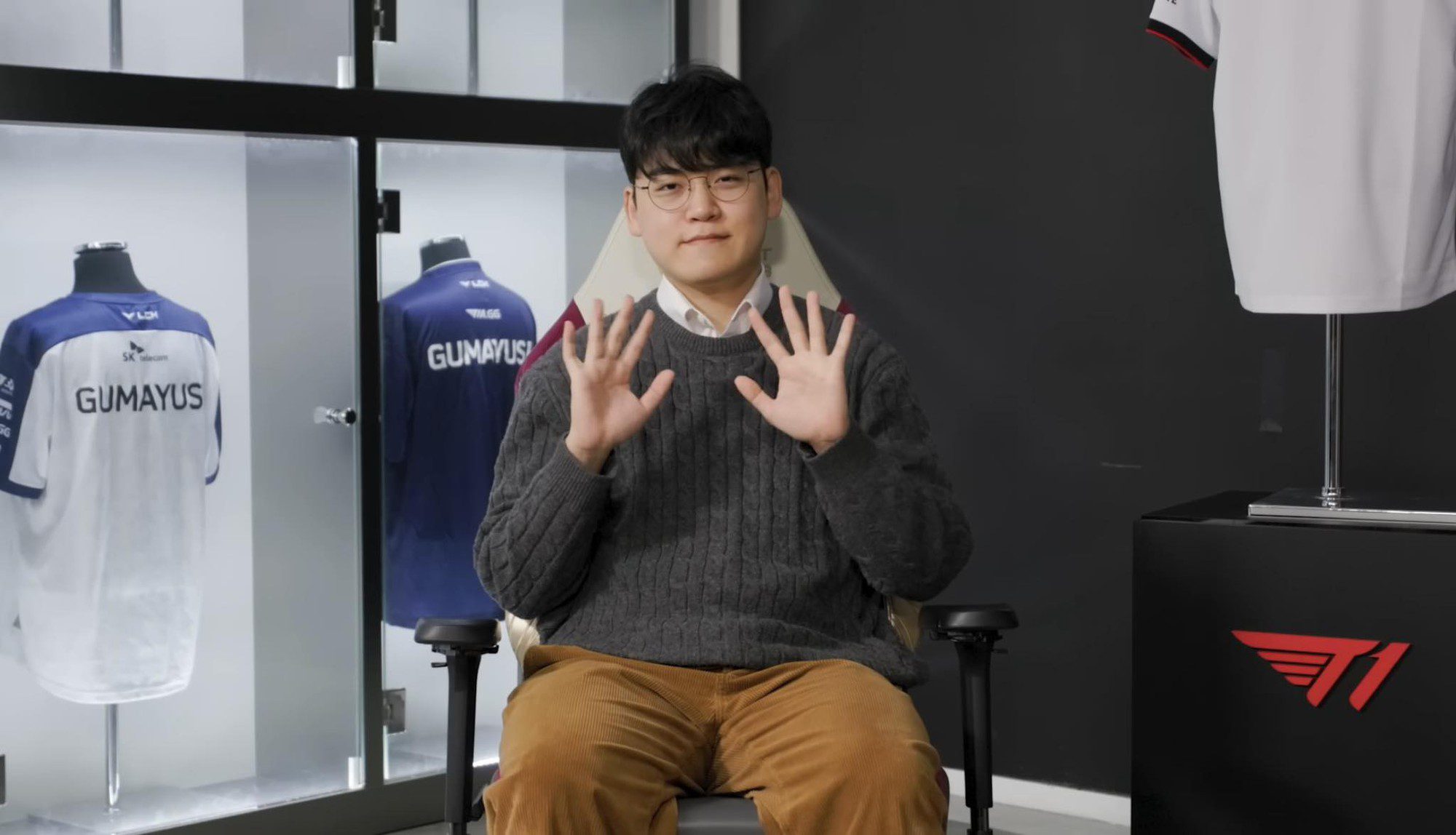 However, with the farewell video being posted quickly, many opinions suggest this farewell was long anticipated.
