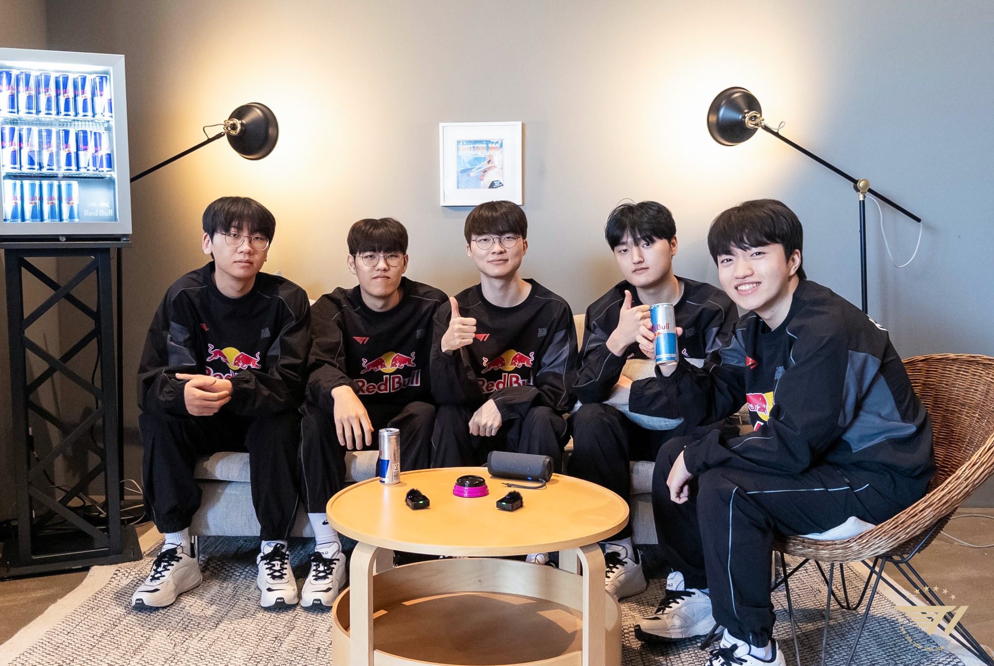 Peyz (second from right) is participating in the RedBull showmatch with T1.