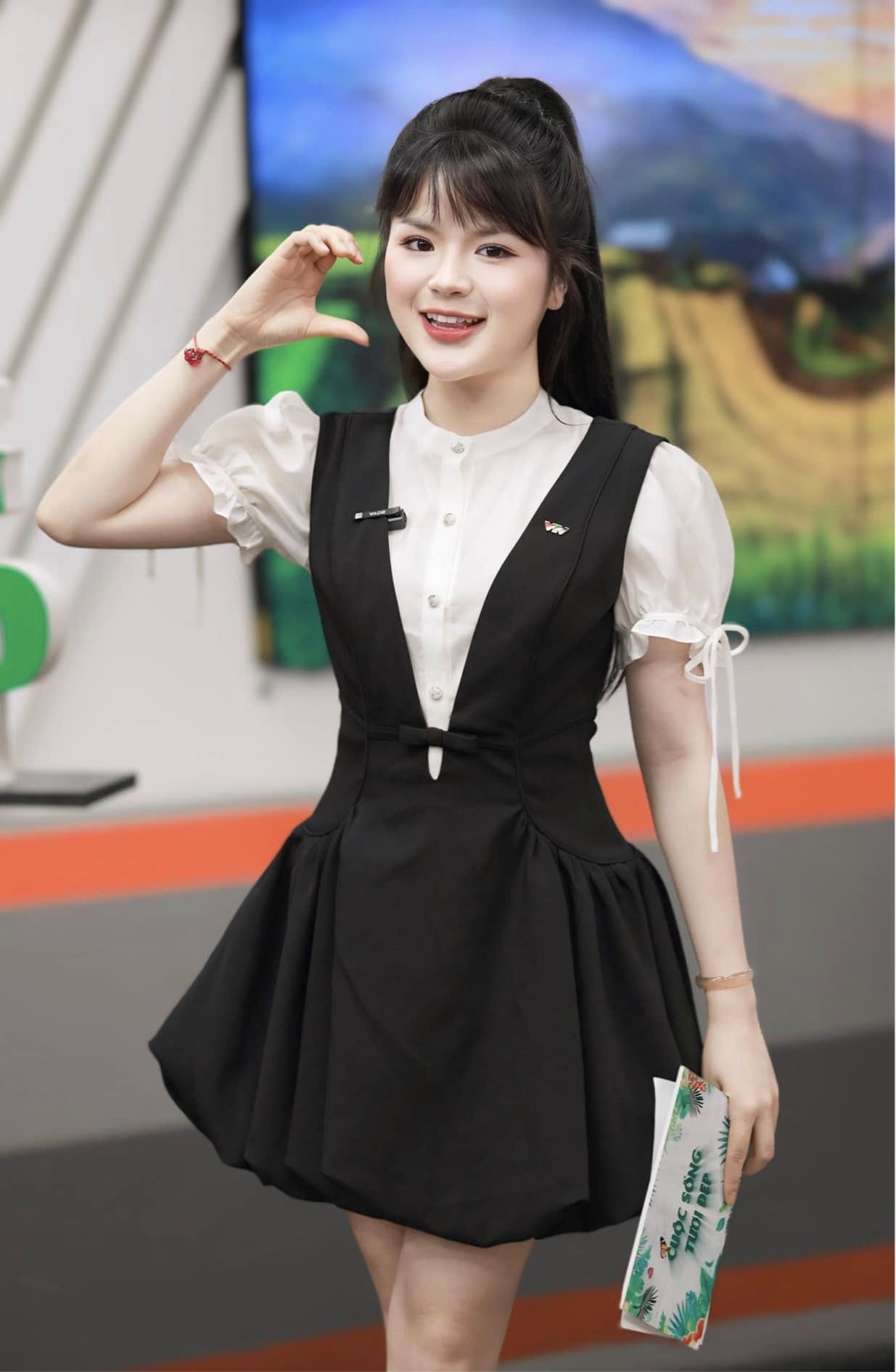 Who is the first-ever commentator for Audition Vietnam in the history of the tournament? - Image 8. Who is the first-ever commentator for Audition Vietnam in the history of the tournament? - Image 8.