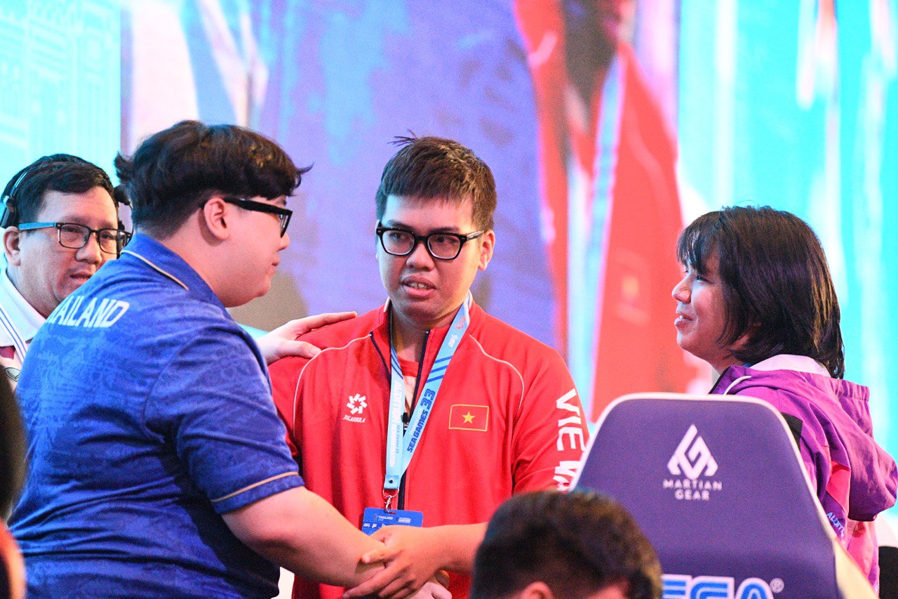 Vietnamese player breaks down in tears after losing Audition gold, Vietnamese player breaks down in tears after losing Audition gold,