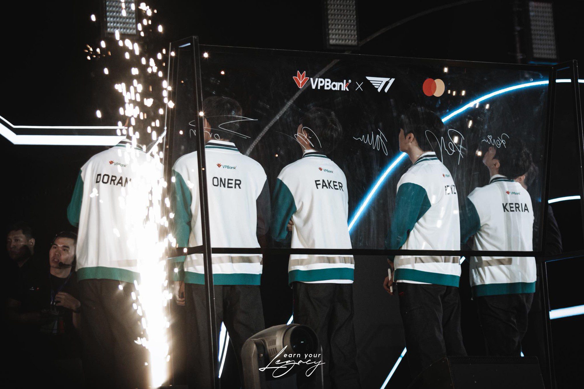 T1 at the fan meeting event on December 21