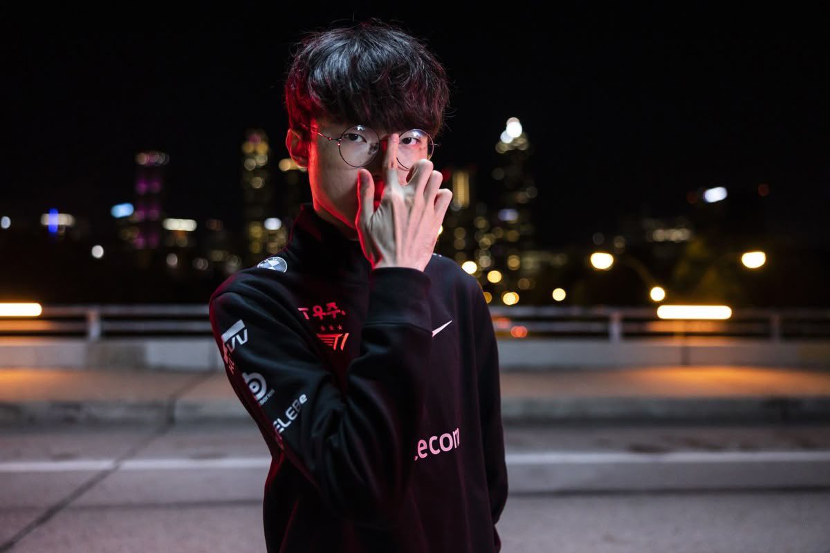 Faker's in-game leadership and mindset at T1 is absolute.