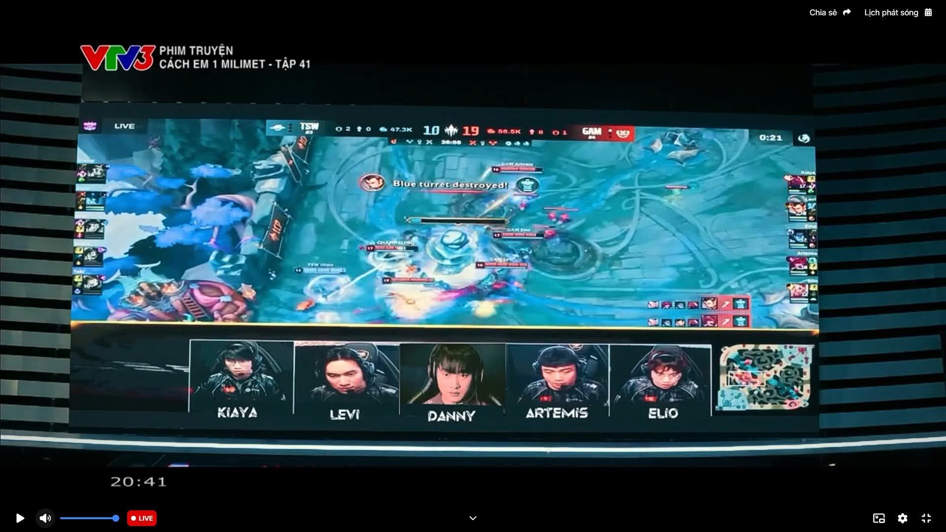 Character Duc (Danny) plays alongside GAM players.