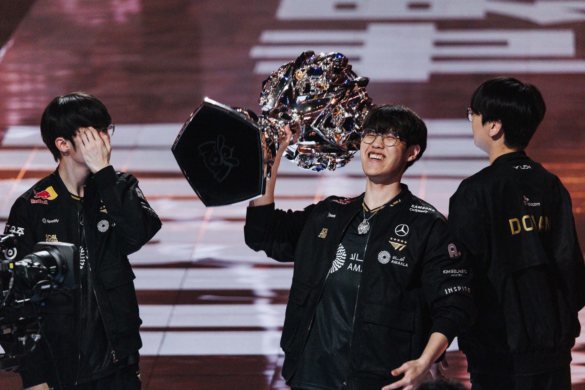 Oner has three consecutive World Championship titles.