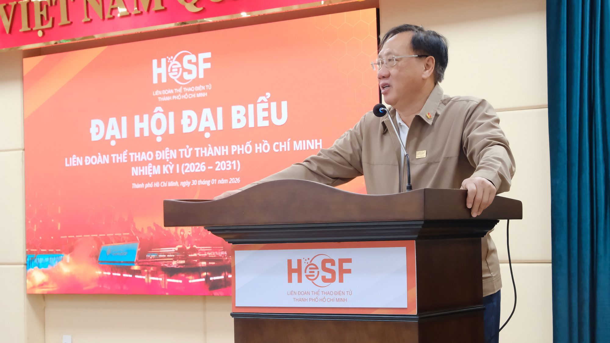Mr. Mai Ba Hung - President of the Ho Chi Minh City Esports Federation speaks at the congress