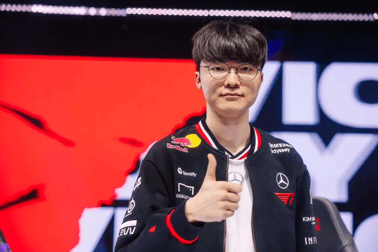 Stories about Faker interacting with beautiful women always leave the community in a 'laugh or cry' situation