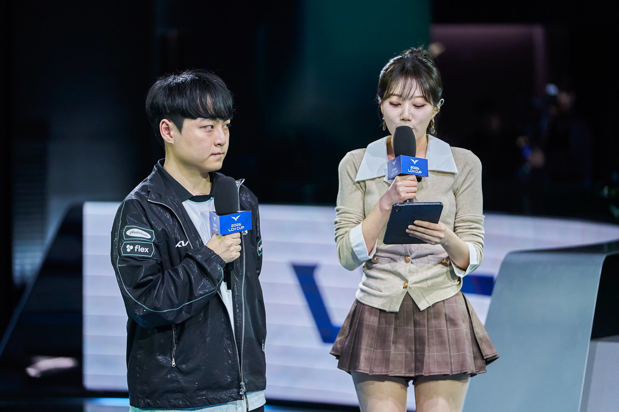 DK may be underrated and have a weaker roster, but they are much more determined and focused than T1.