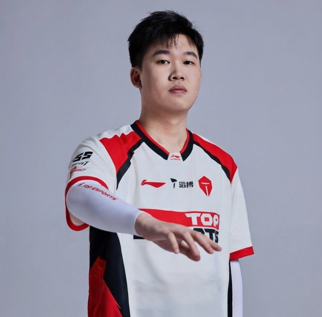 Naiyou is currently the subject of suspicion for negative conduct during matches.