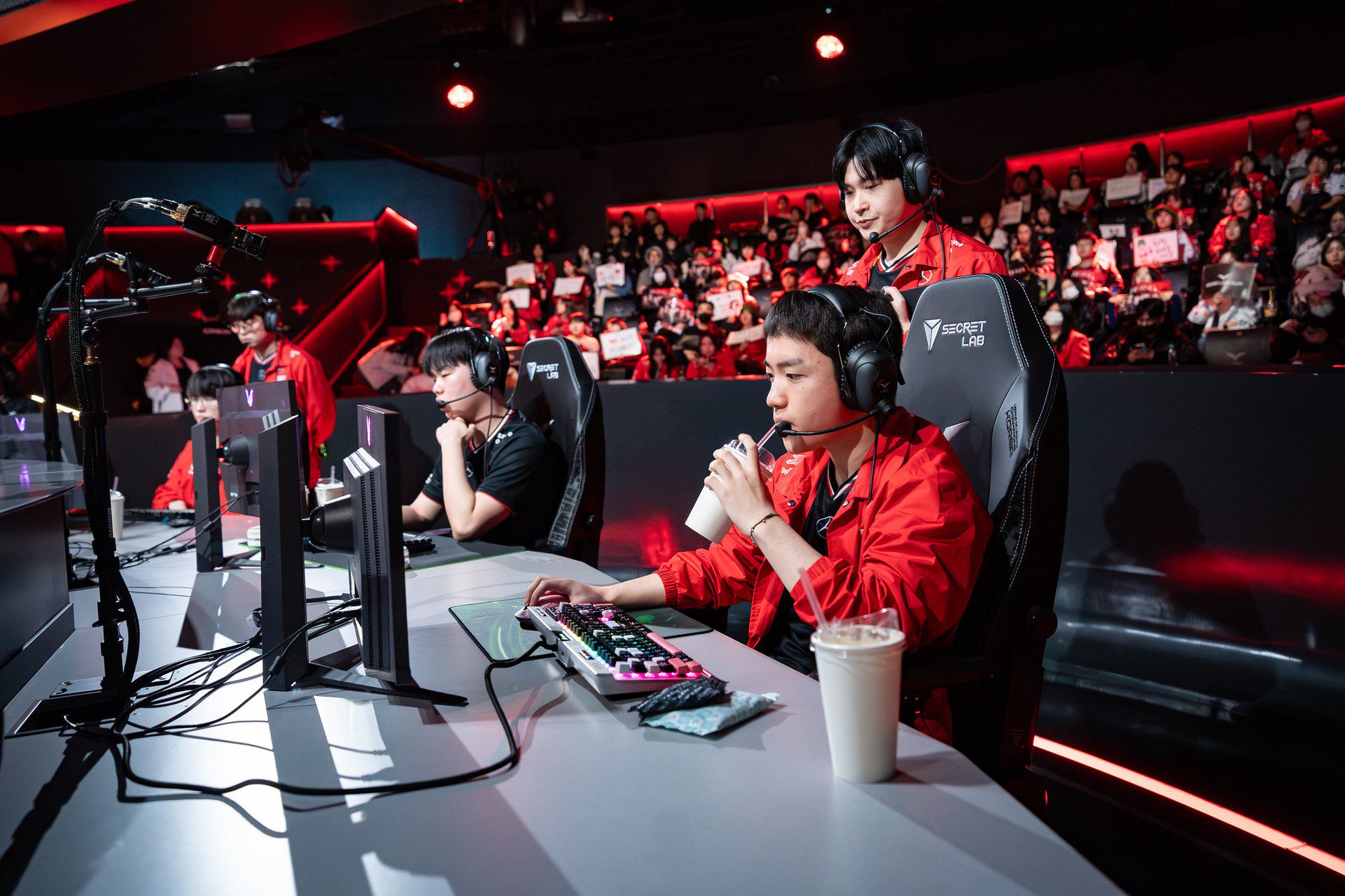 Although it may be a joke, Smash's remarks towards Keria have sparked controversy.