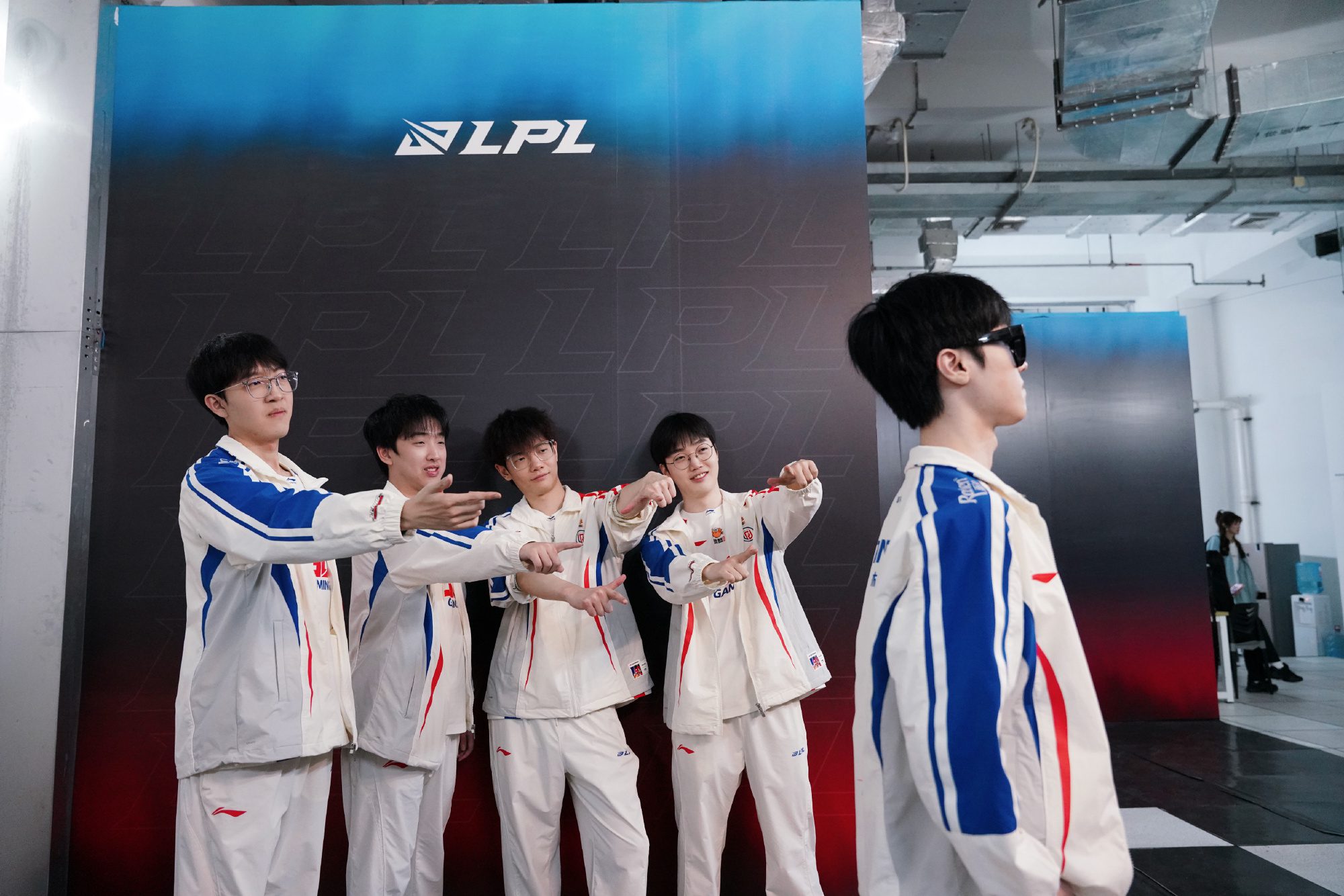 LGD's controversial victory.