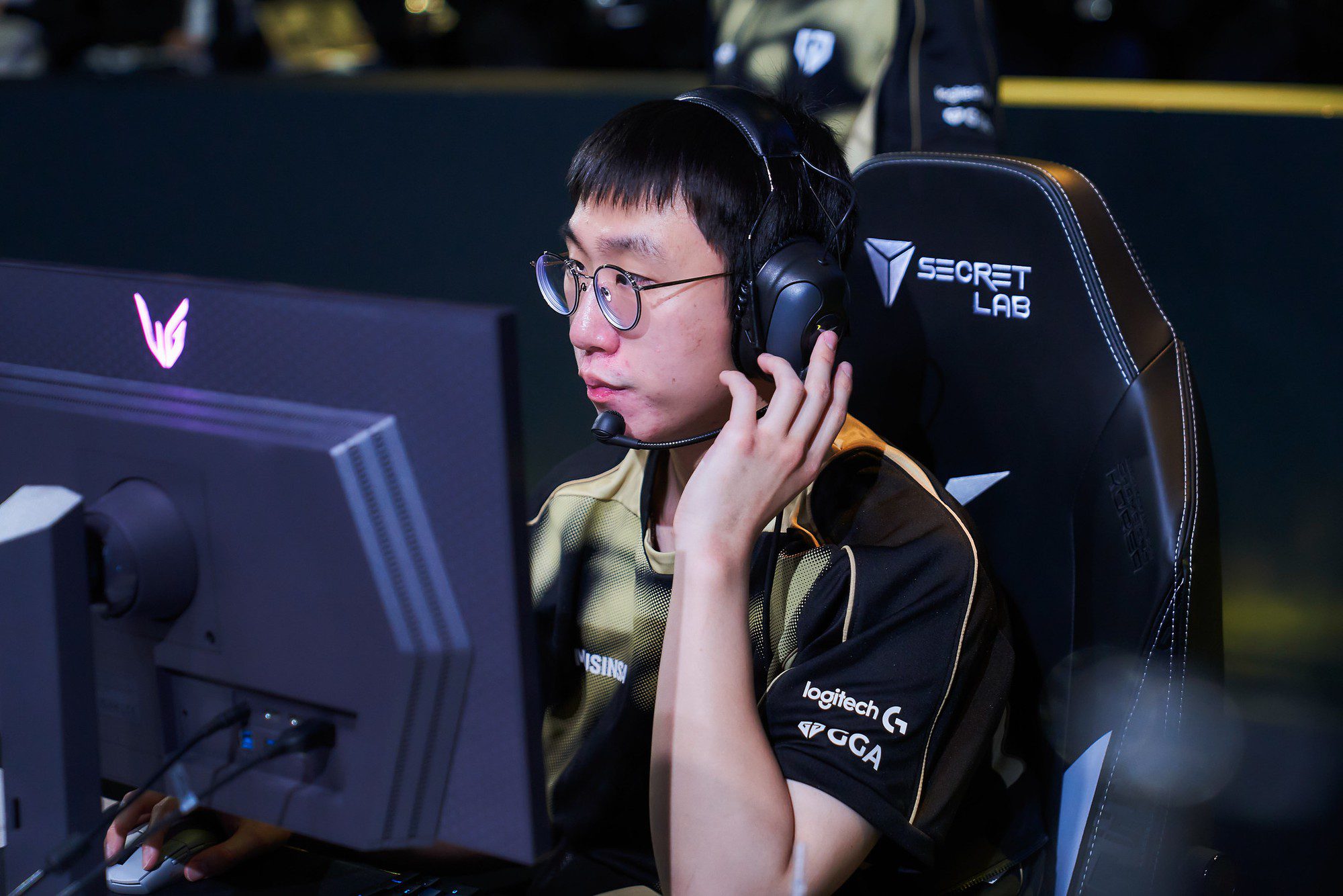 But his apologies could not calm the LCK community.