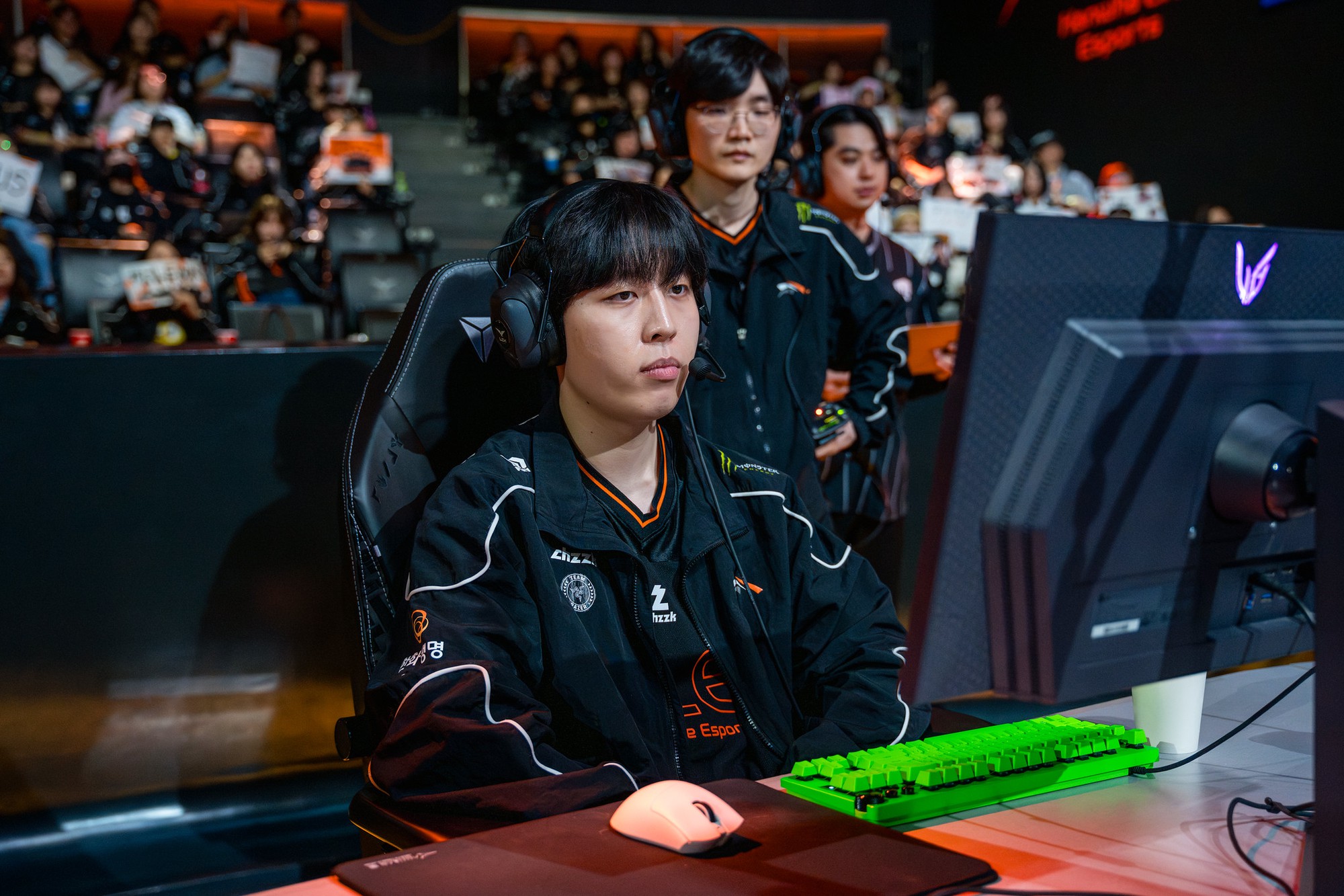HLE just secured an important win over T1.