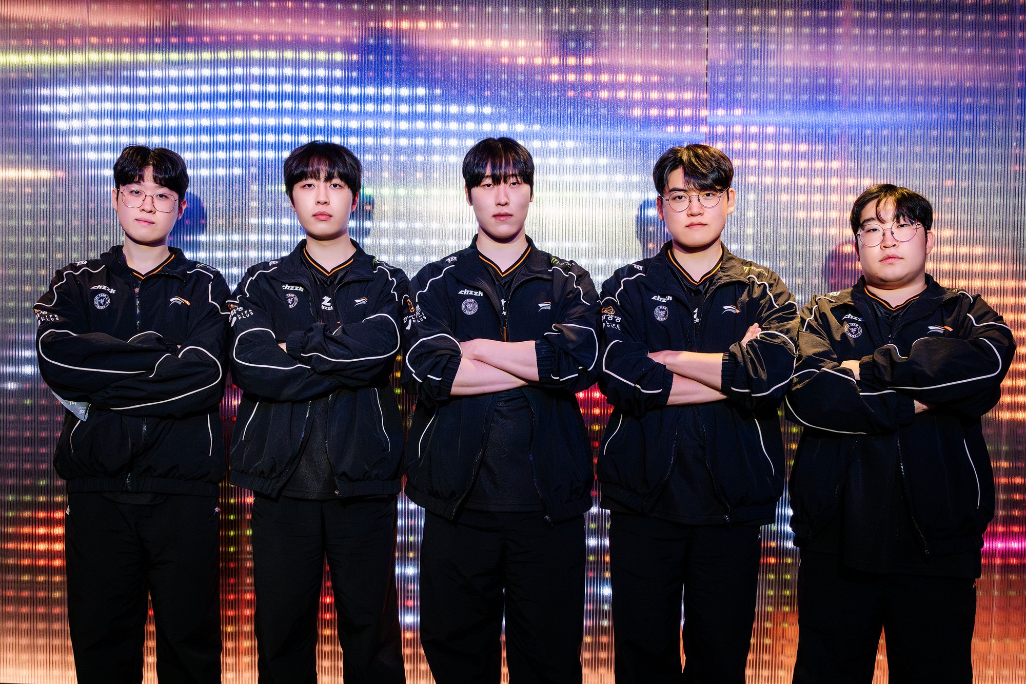HLE sẽ có cơ hôi gia tăng cách biệt với nhóm "bám đuổi".