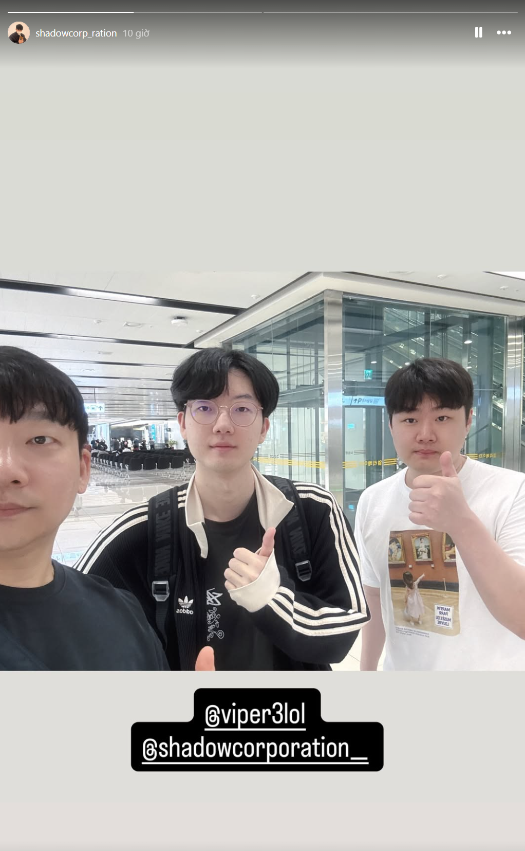 Representative posts photo of Viper returning to Korea.