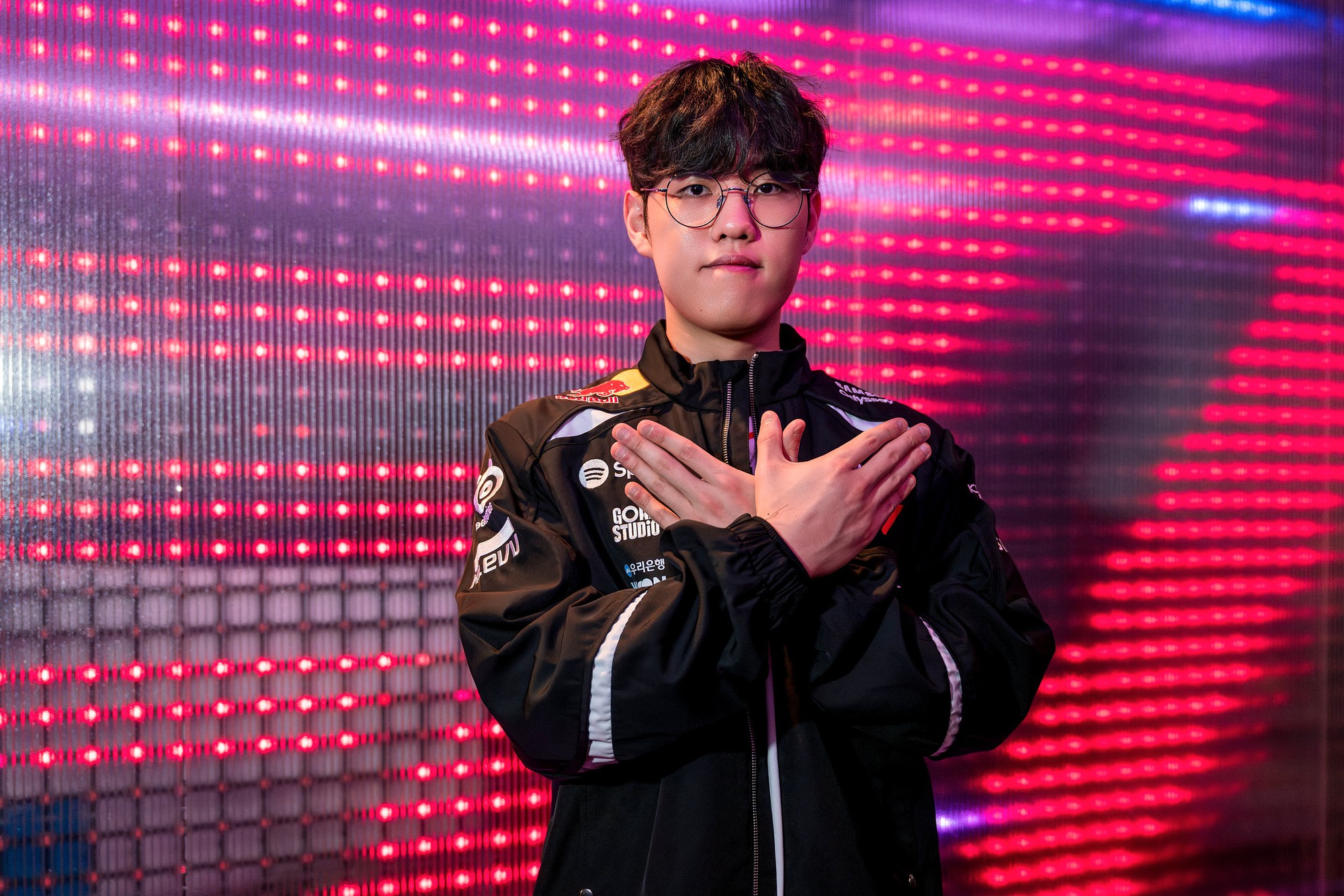 The jungle performing better increases the team's chances to win.